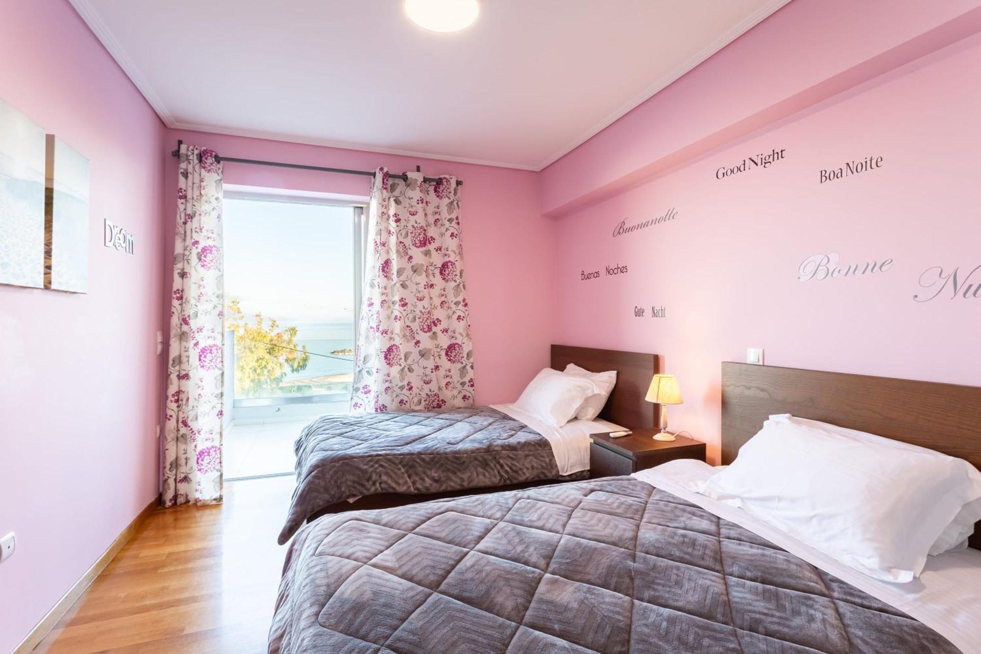 Beachfront Artemida Retreat - Peony Seabreeze Gem Bagian luar foto