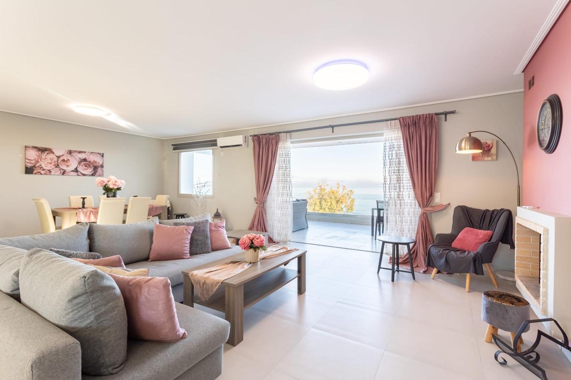 Beachfront Artemida Retreat - Peony Seabreeze Gem Bagian luar foto