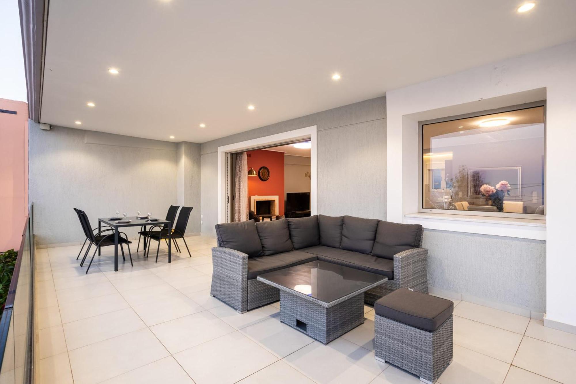 Beachfront Artemida Retreat - Peony Seabreeze Gem Bagian luar foto